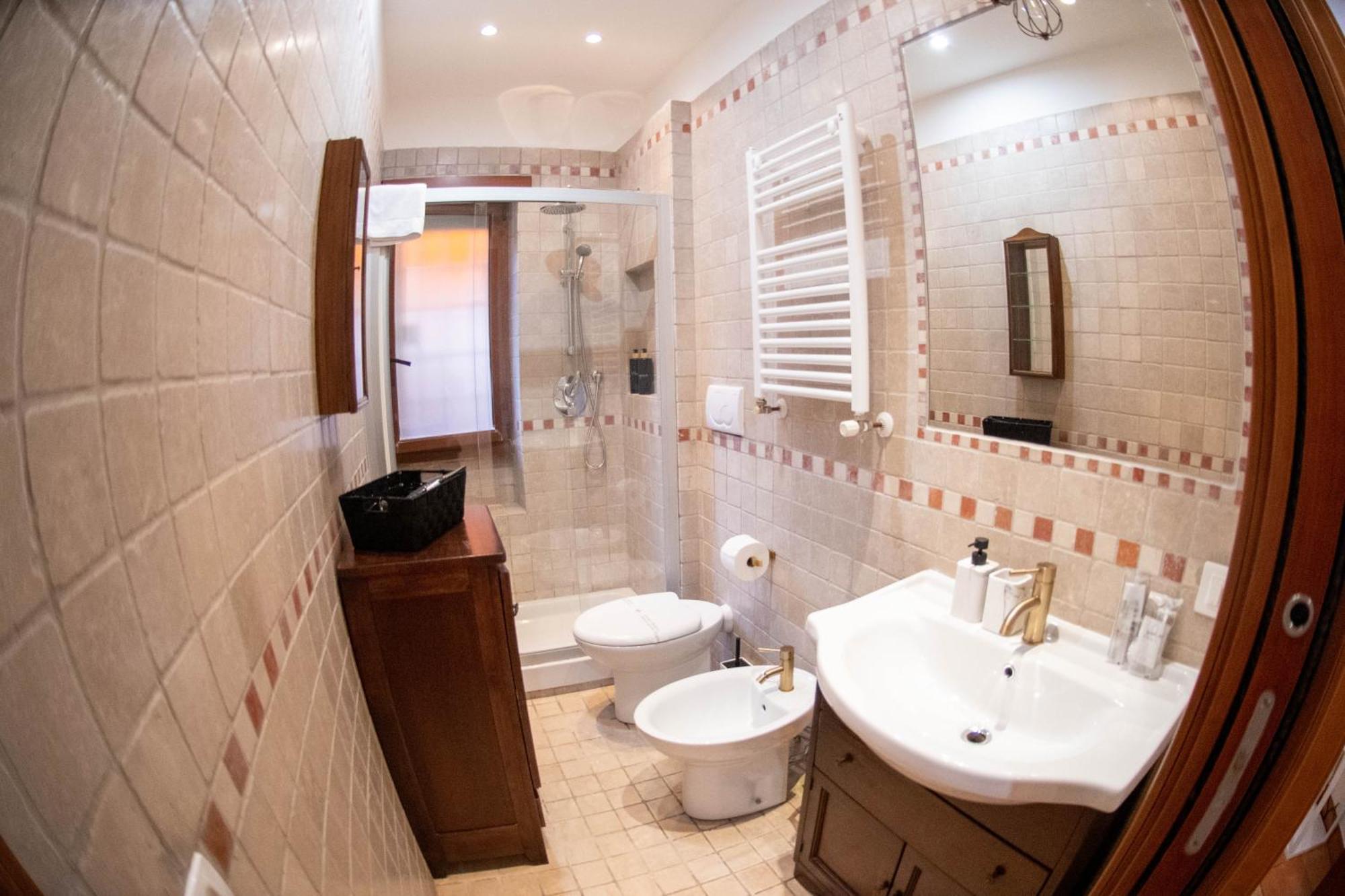 Welcoming Vatican Garden Apartment *