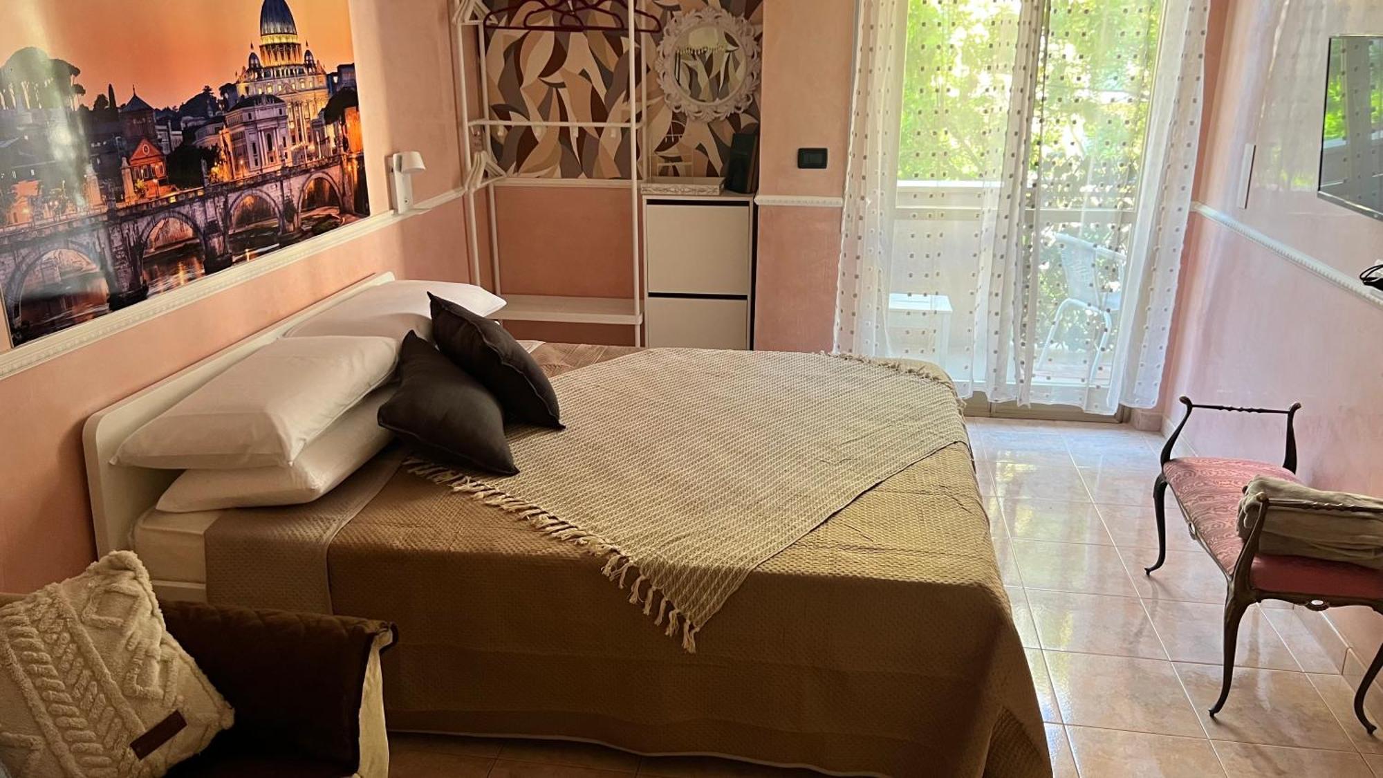 Alcave Apartment