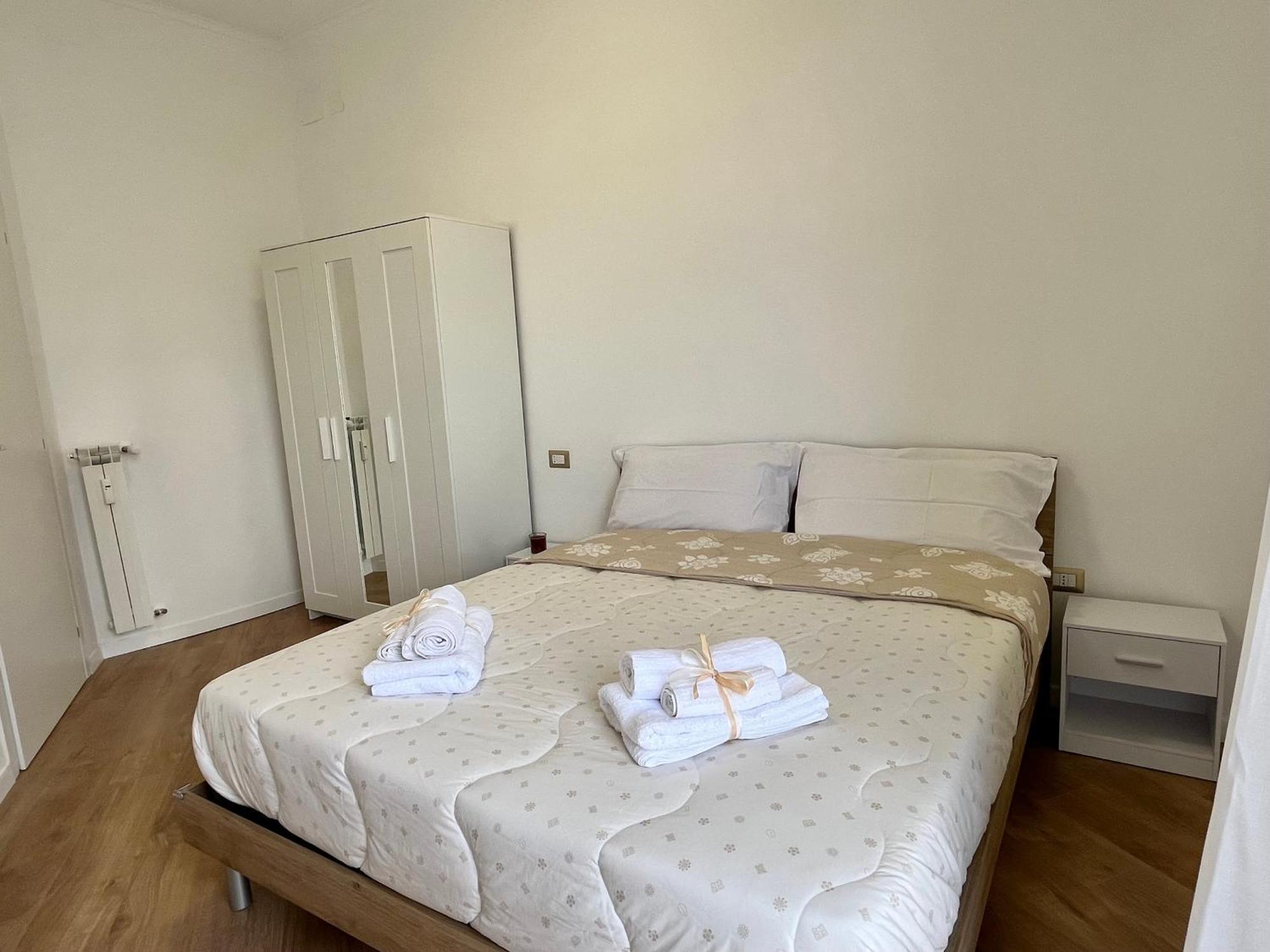 Pyramidhouse - 100mq With View - 2km From The Colosseum Rome