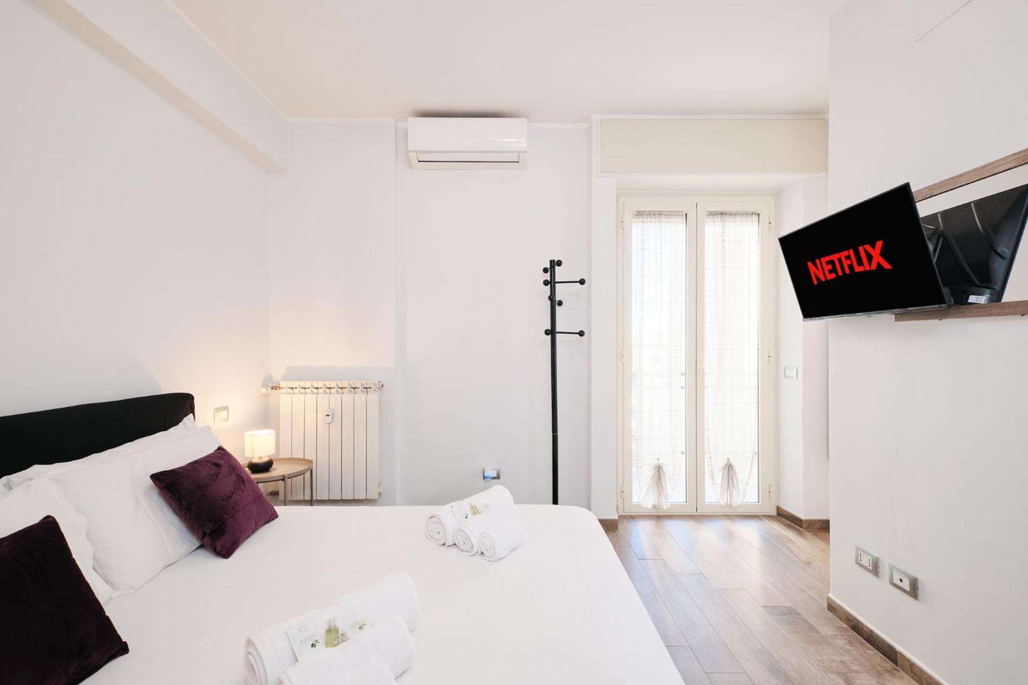 A Few Minutes From The Colosseum - Free Wi-fi & Netflix