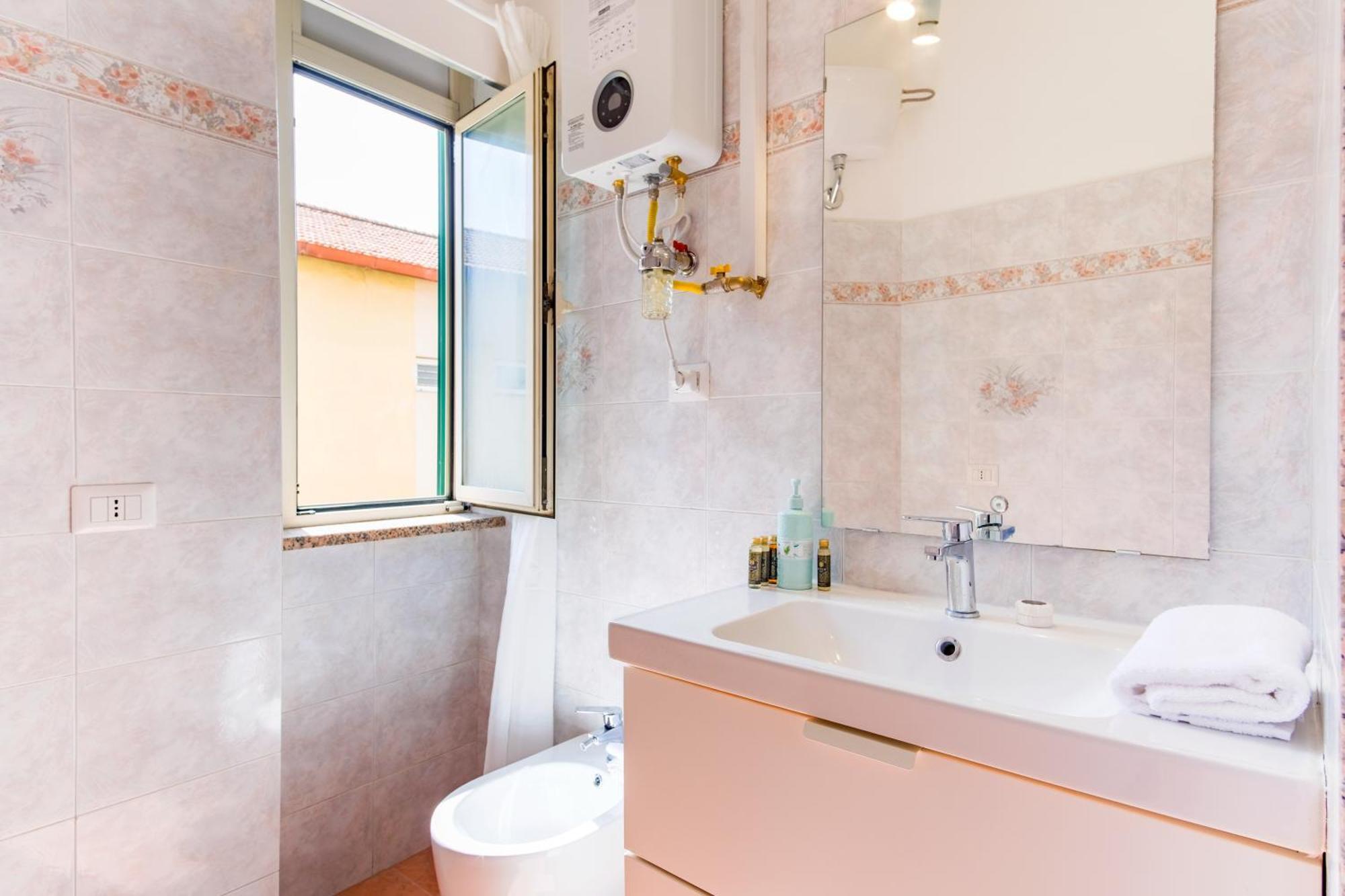 Apartment Elegantis Labicana - Few Steps From The Colosseum Rome