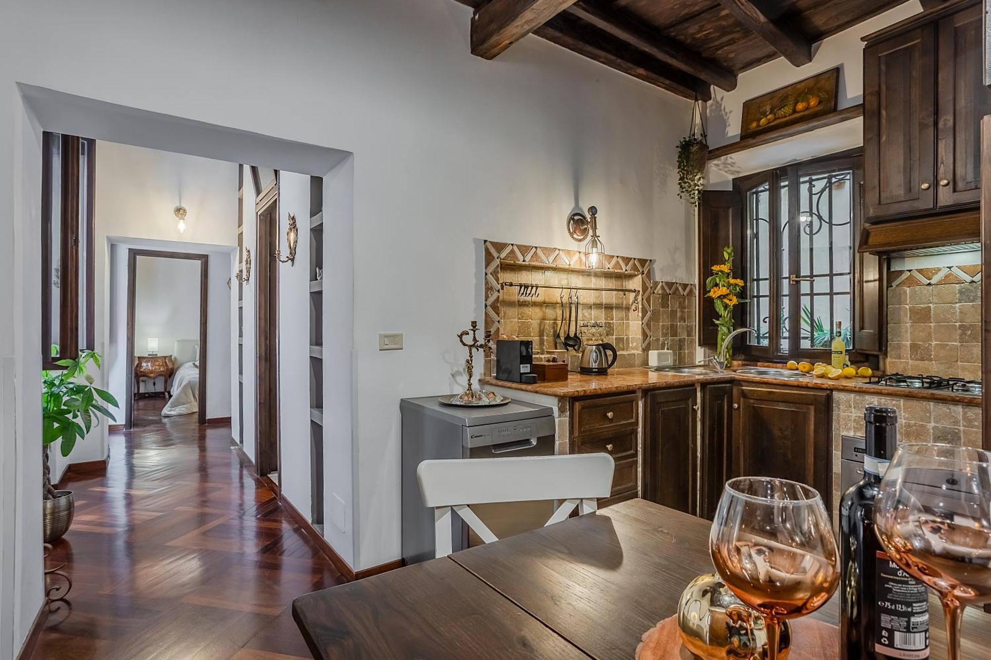 Apartment Trevi Fountain Stylish