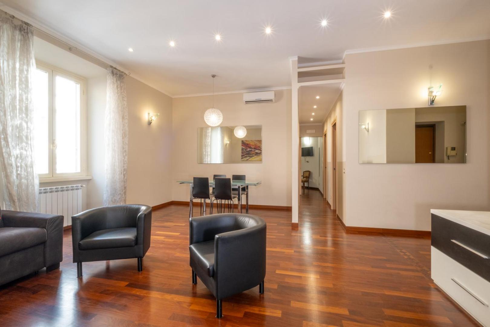 Trevi Fountain Big Apartment Apartment