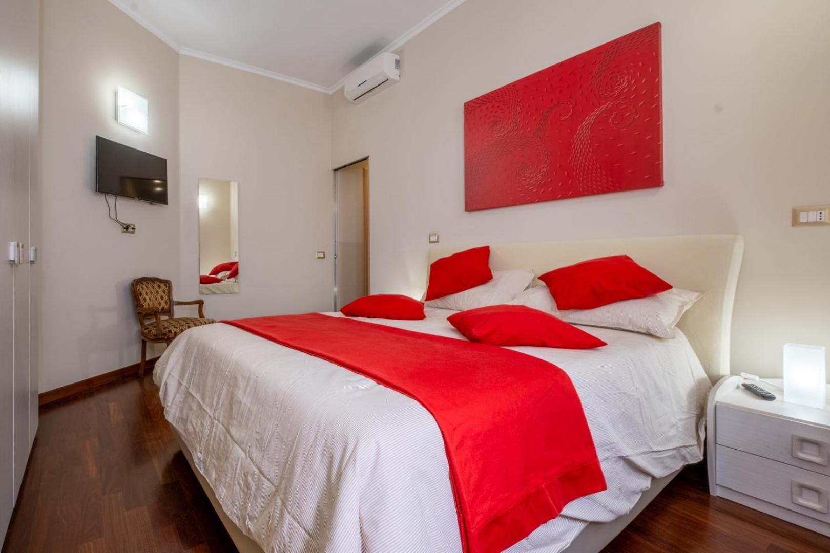 Trevi Fountain Big Apartment * Rome