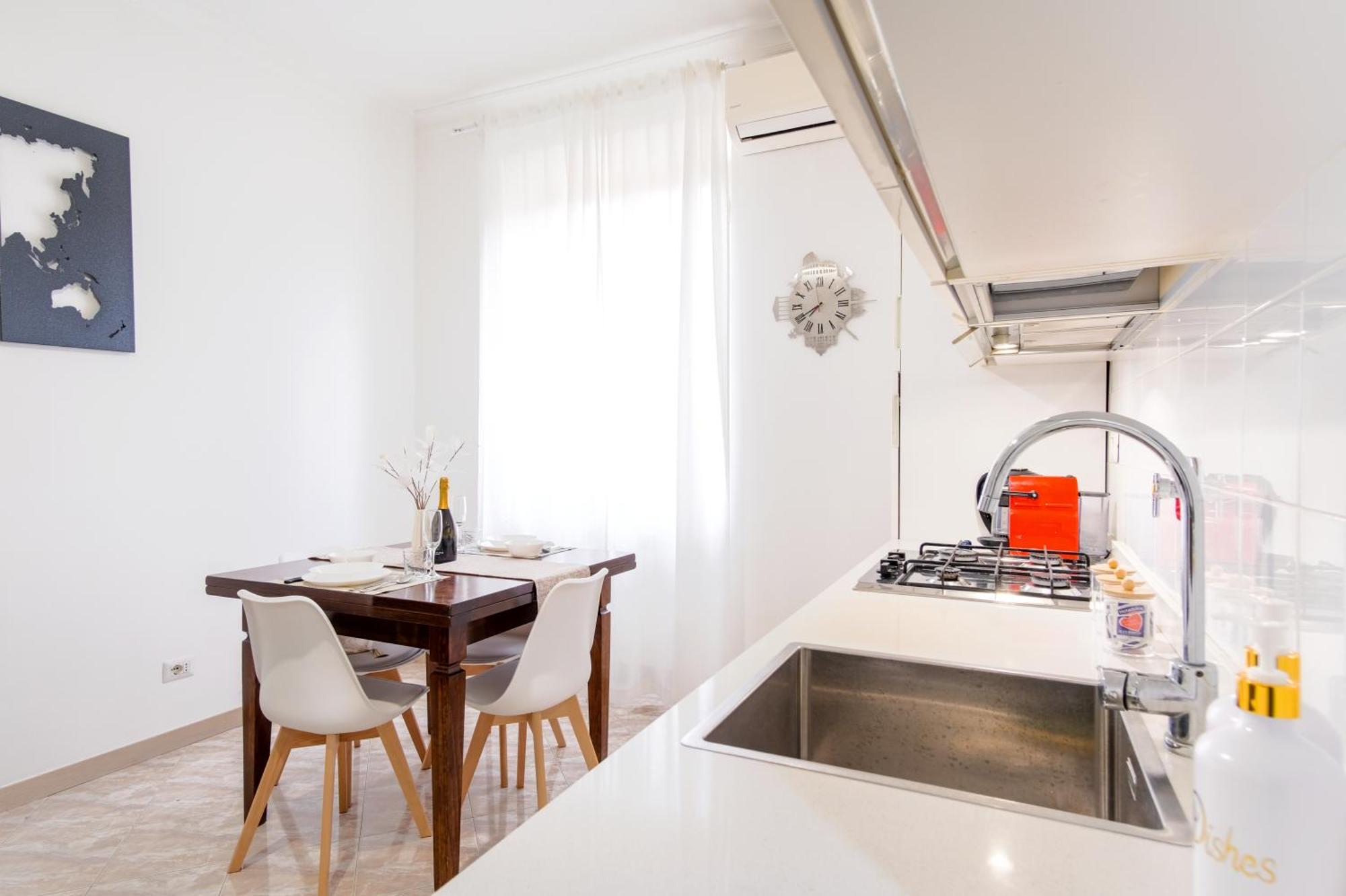 Apartment Elegantis Labicana - Few Steps From The Colosseum Rome