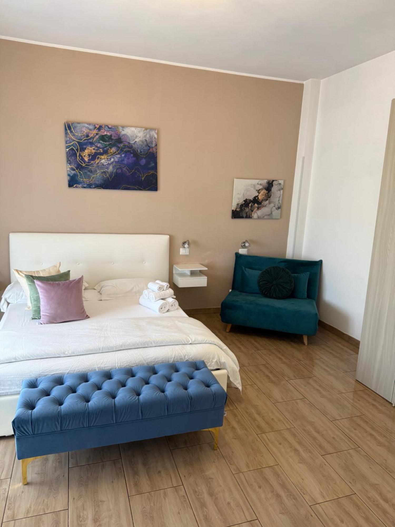 Guest house Juna's *