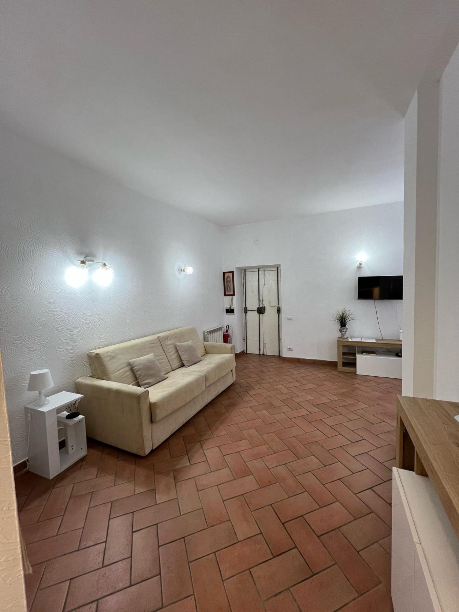 Colosseum 20 Apartment *