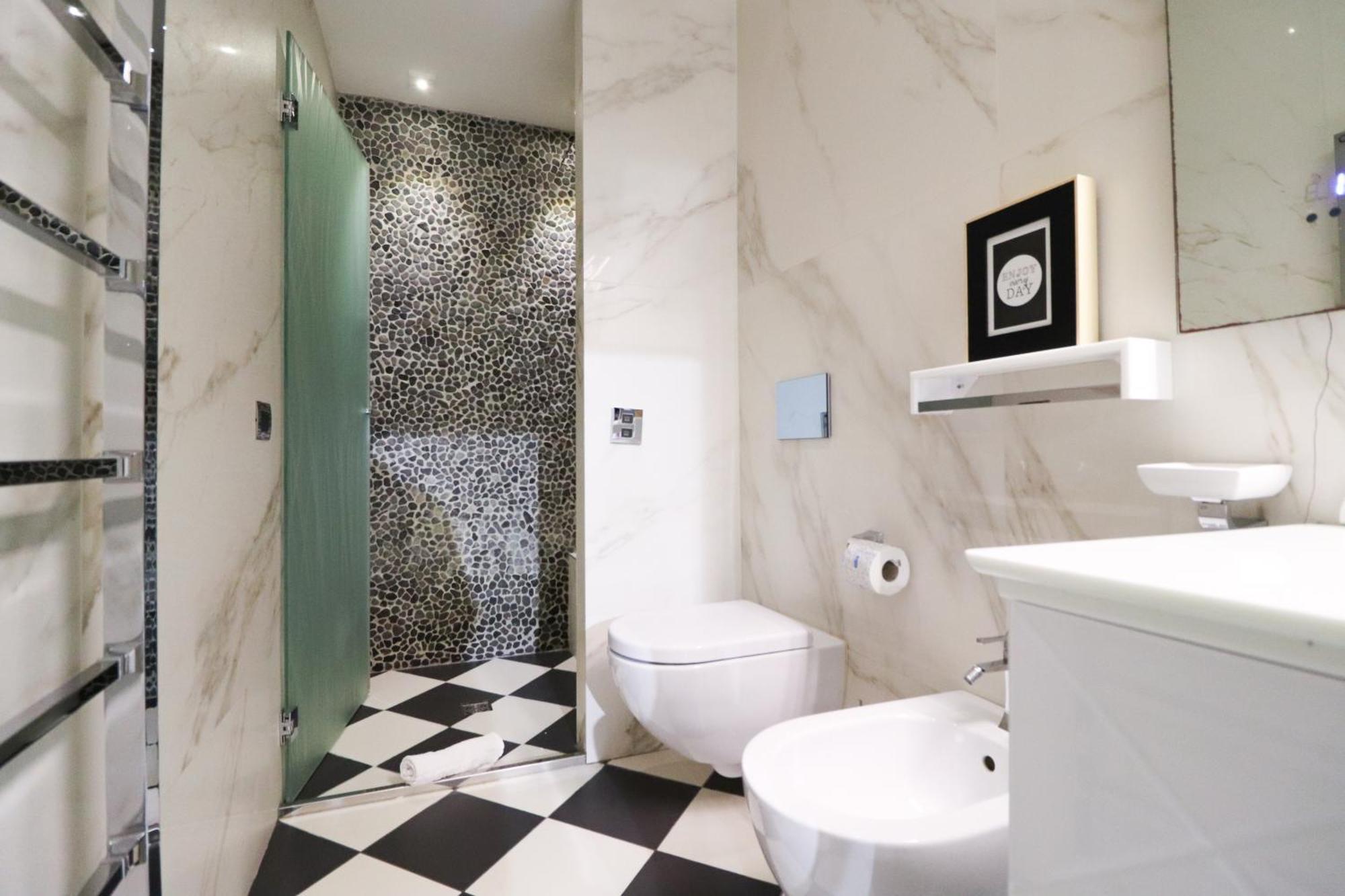 Flora- Loft Luxury - Tra Colosseo E Santa Maria Maggiore - Metro Apartment *