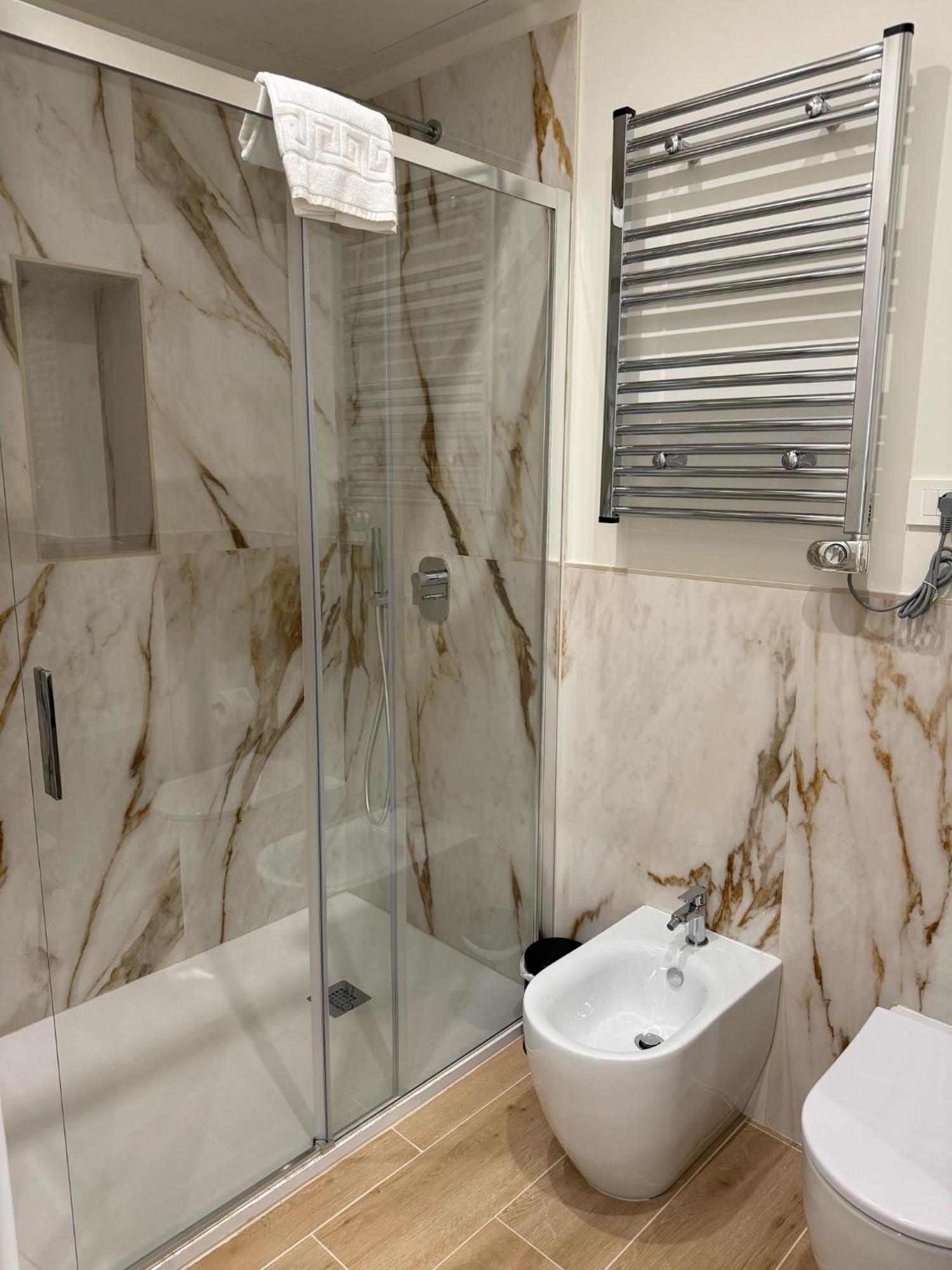 Domus Giulio Guest house *