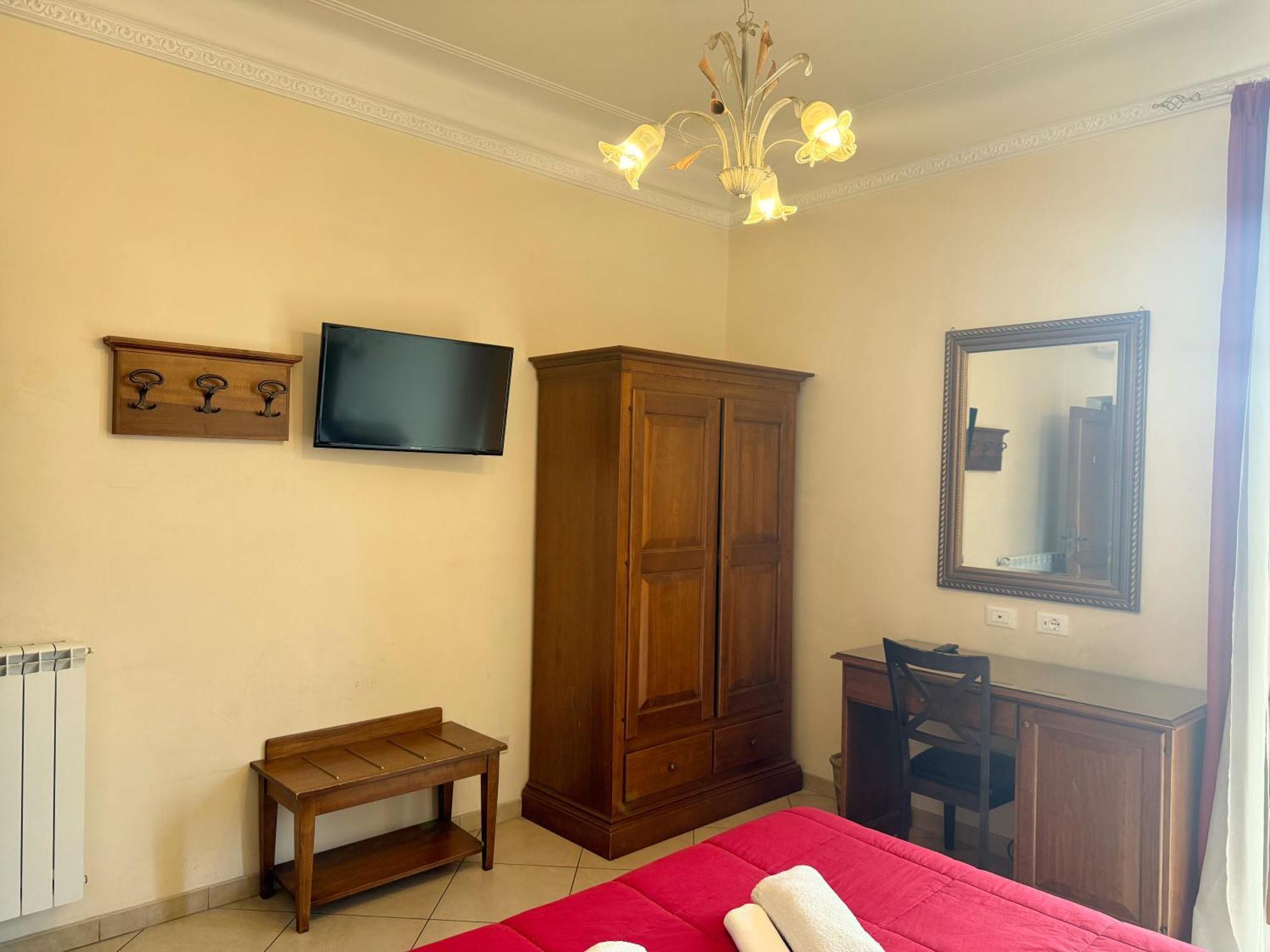 Anthony House, Via Villafranca 2, Castro Pretorio *