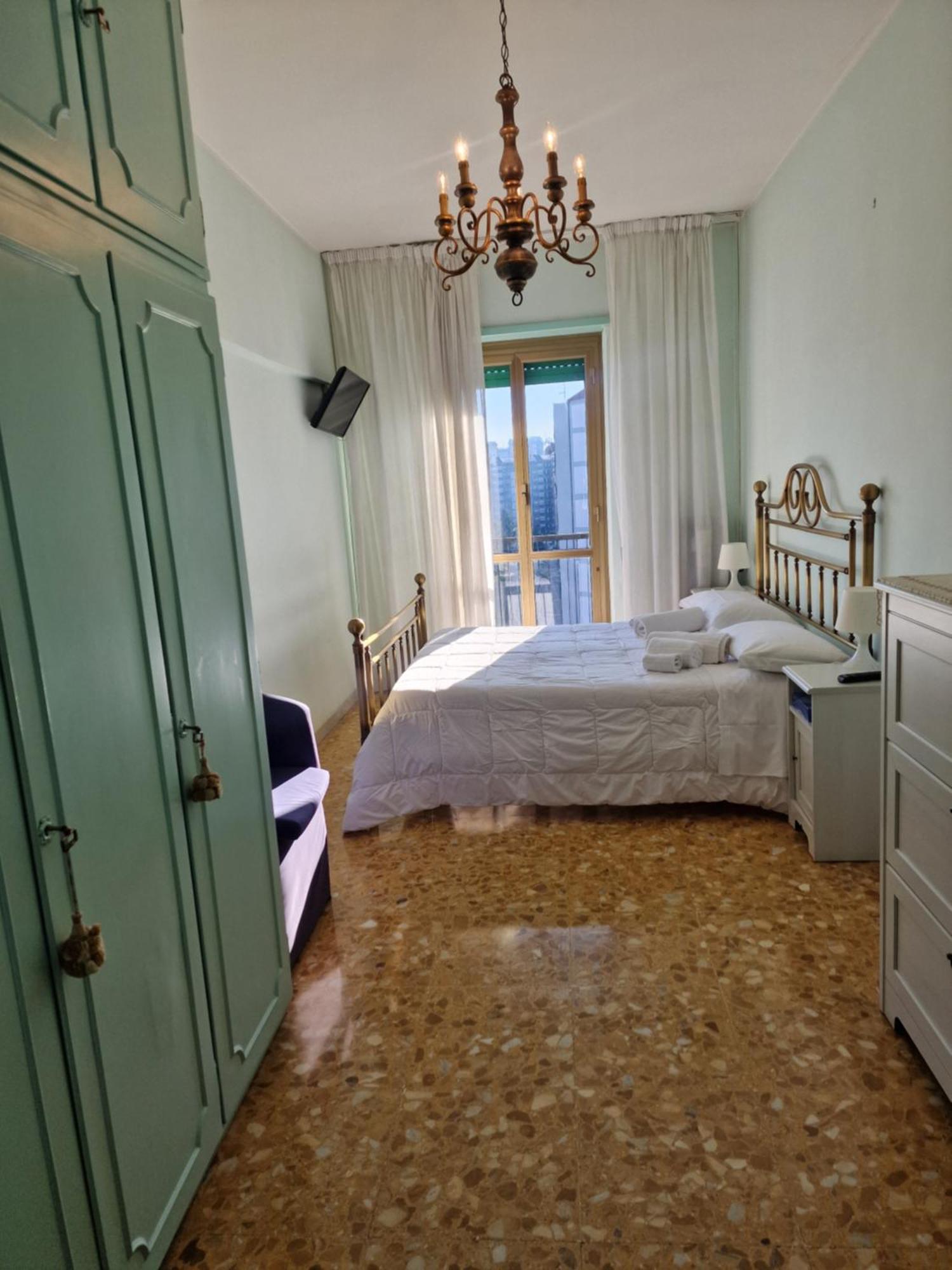 Da Nonna Santa & Private Parking Apartment Rome