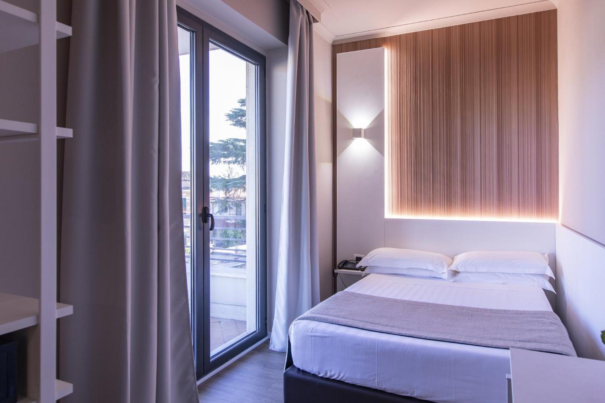 Garner Hotel Rome Aurelia By Ihg 4* Rome