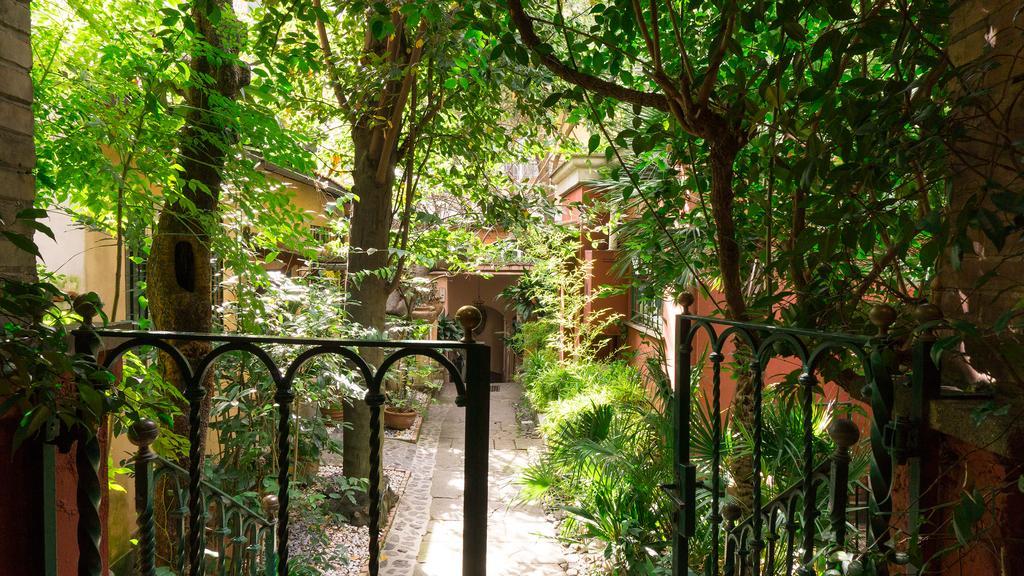 Margutta's Garden Bed & Breakfast Rome