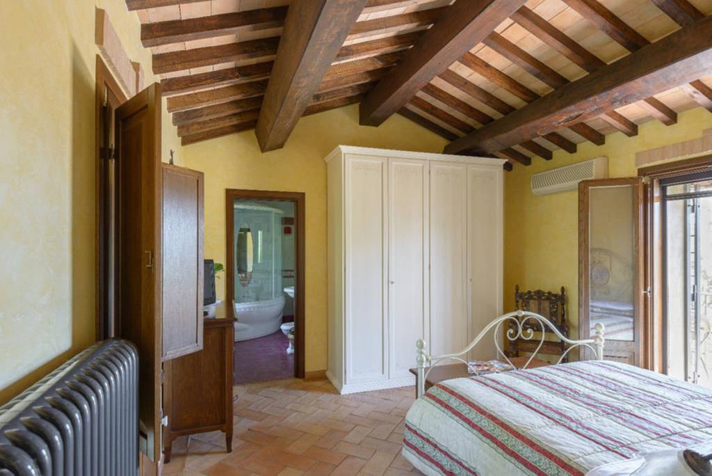 Bed & Breakfast La Valle Dei Casali Com