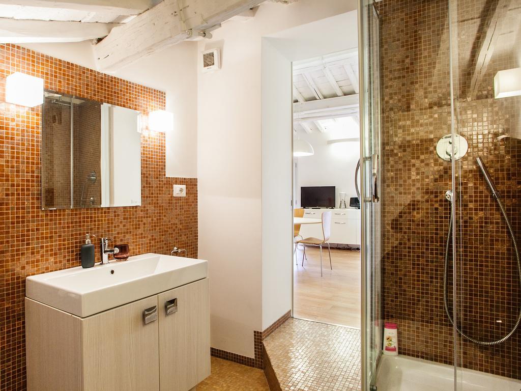Spanish Steps Luxury Penthouse Apartment *