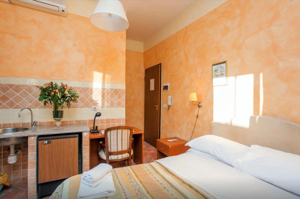 Residenza Camilla 3*