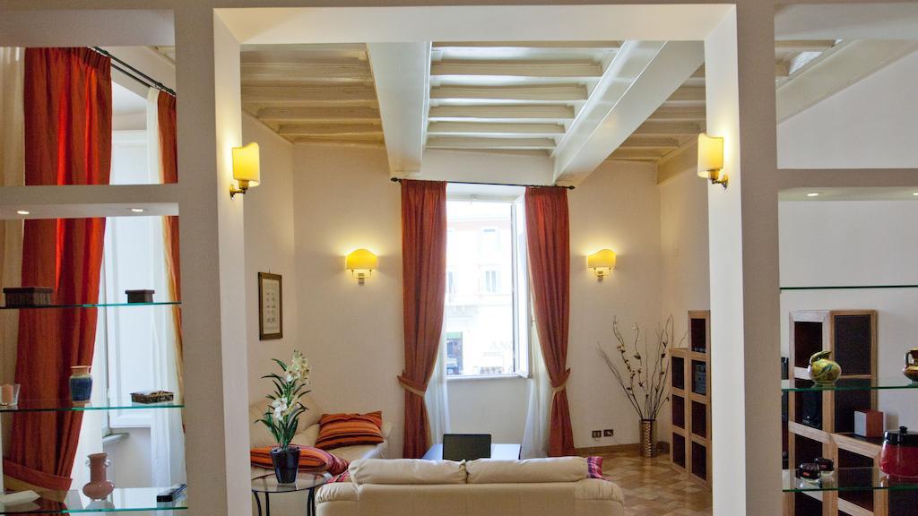 In Trevi Fouintain View Appartement *