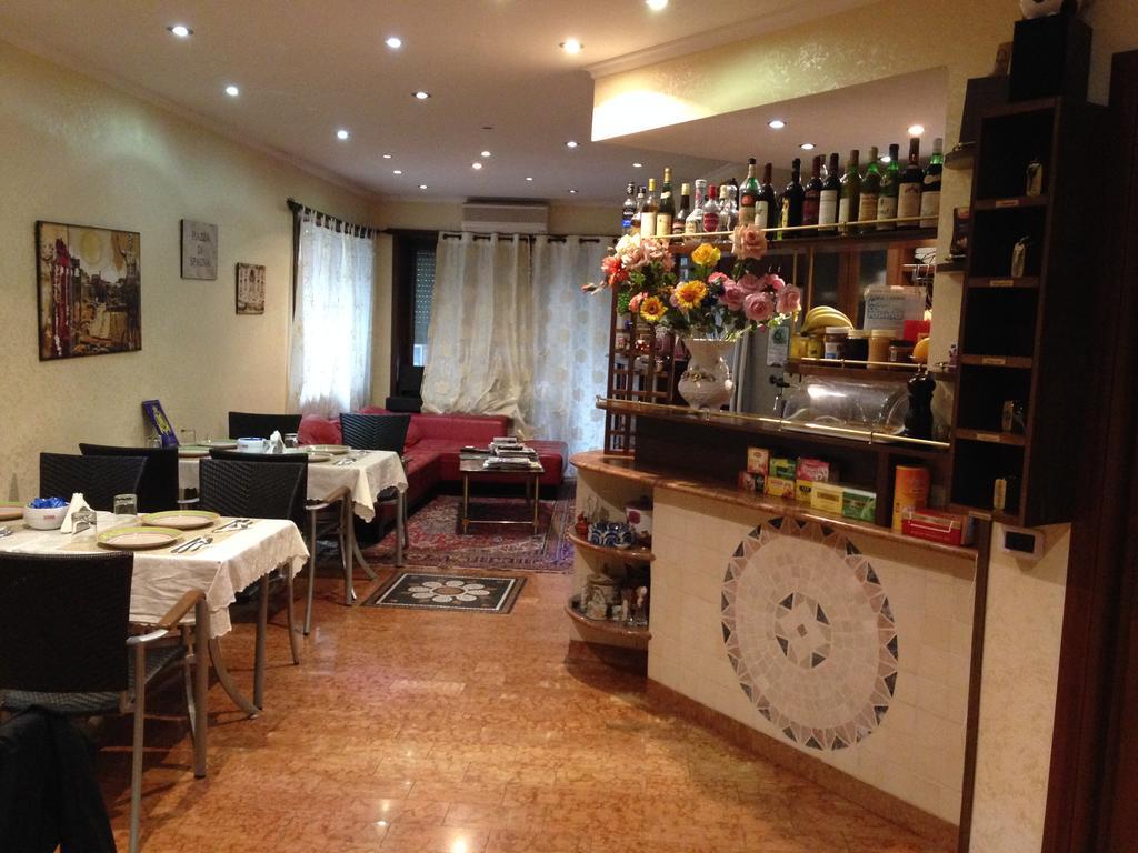 Acomodação com café da manhã  Caligola Roma