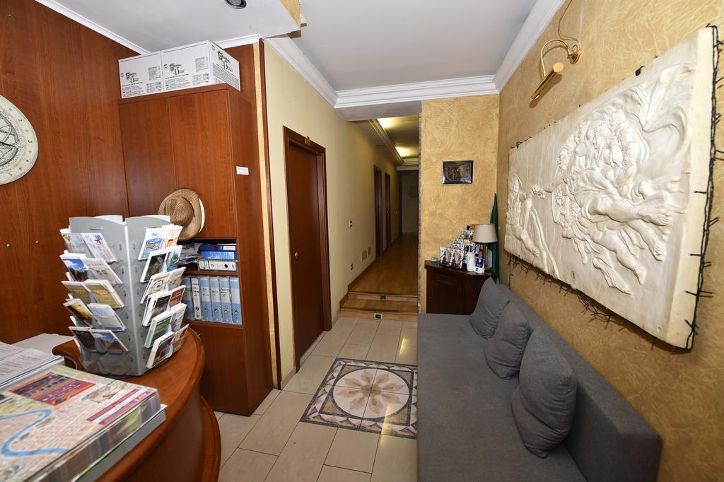 Hotel Augustus Rome