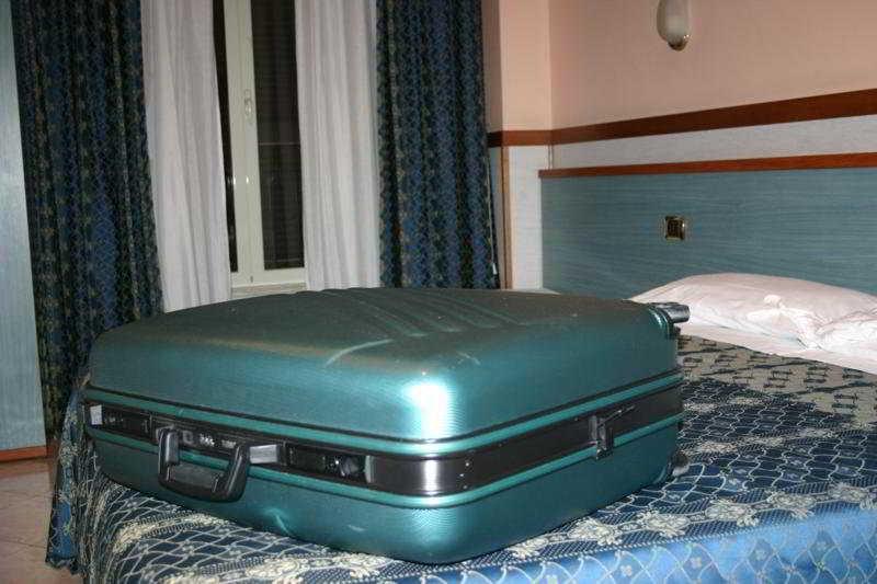 Planet Hotel