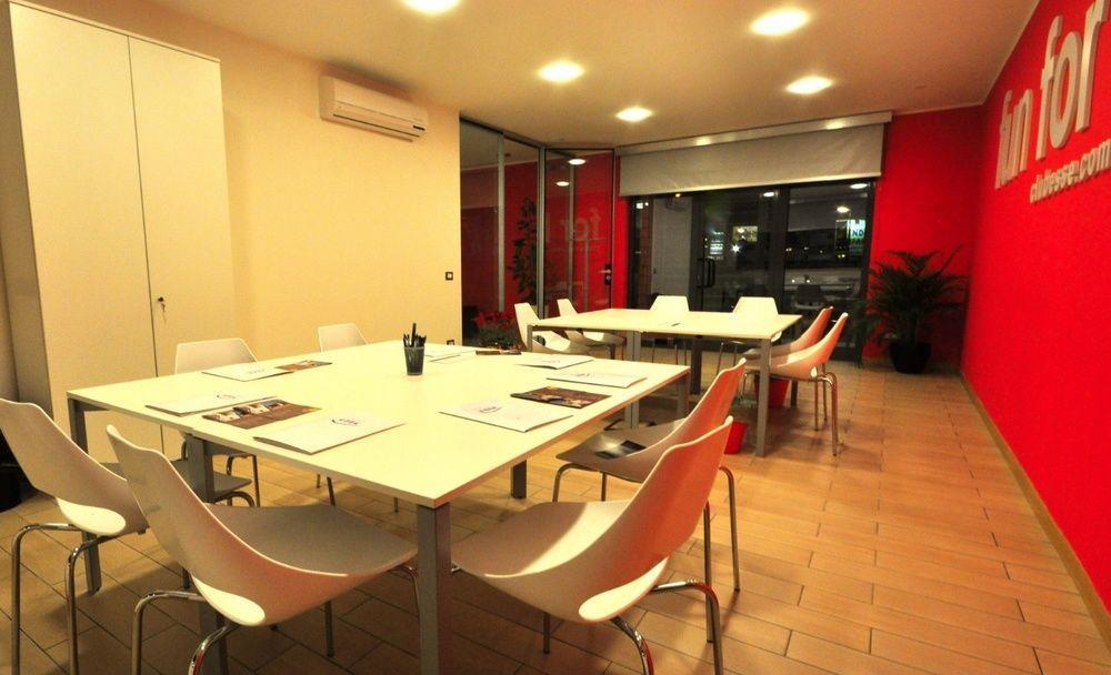 325 Tor Vergata Hotel 3*