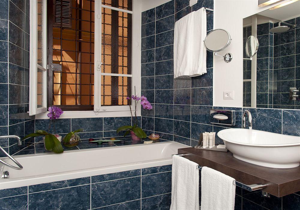 Navona Secret Guest house 3*