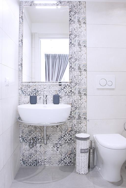 Gens Claudia, Vatican Luxury Rome