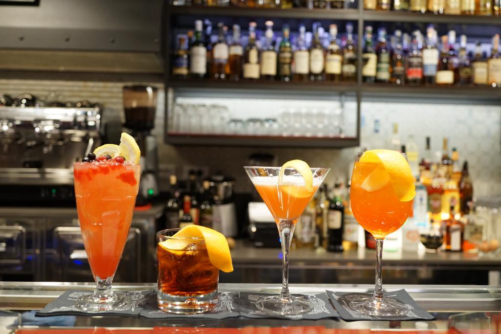 Alessandro Palace & Bar Hostel Rome