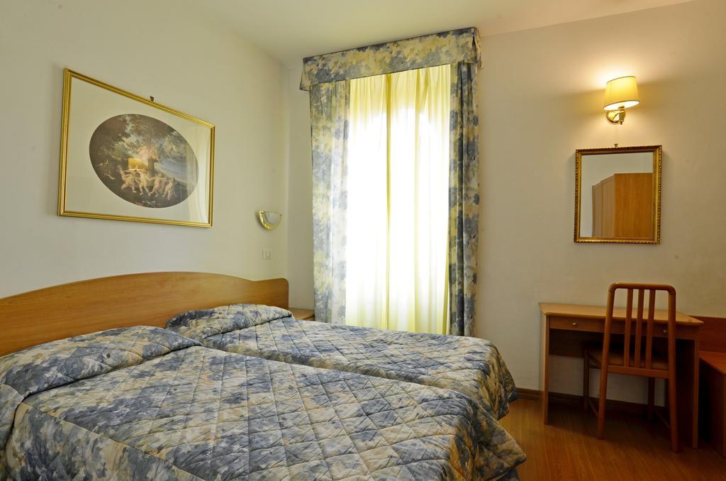 Tirreno Hotel Roma