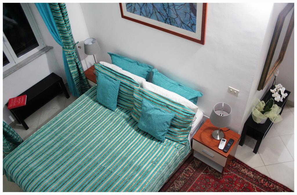 1a Grace House * Rome