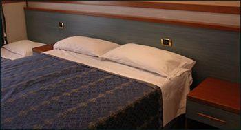 Hotel Planet Rome