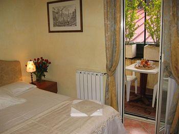Residenza Camilla Roma