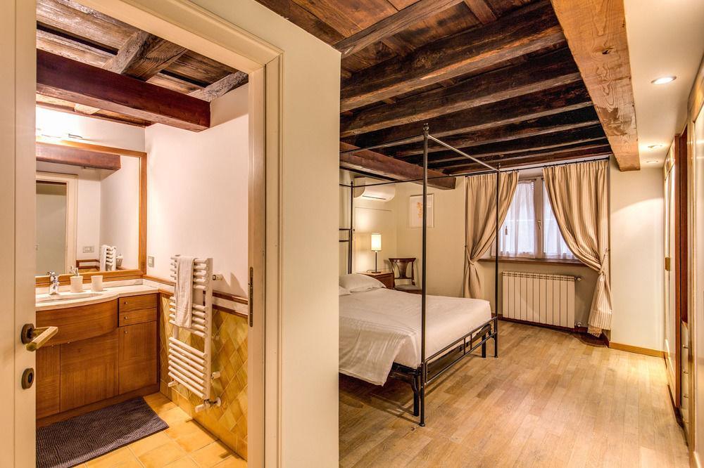 Hotel Your 2*