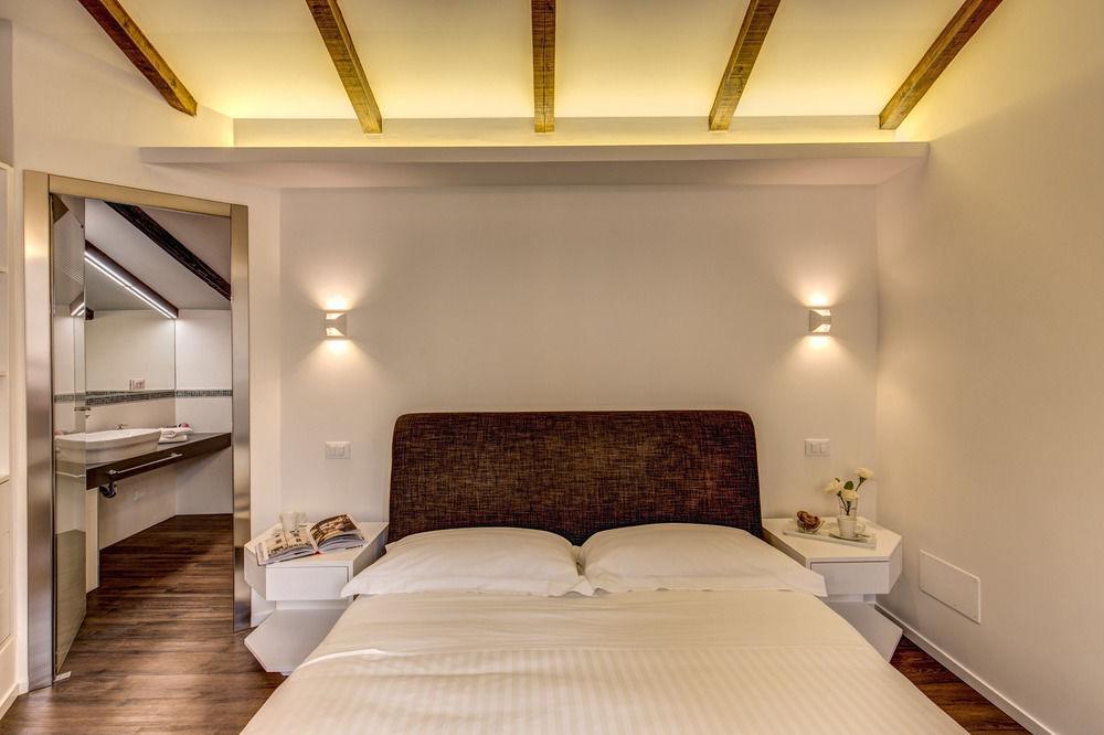 Hotel Your