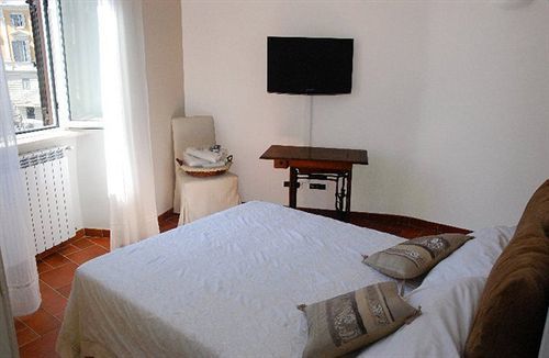 Domus Quiritum Couette-café 3*