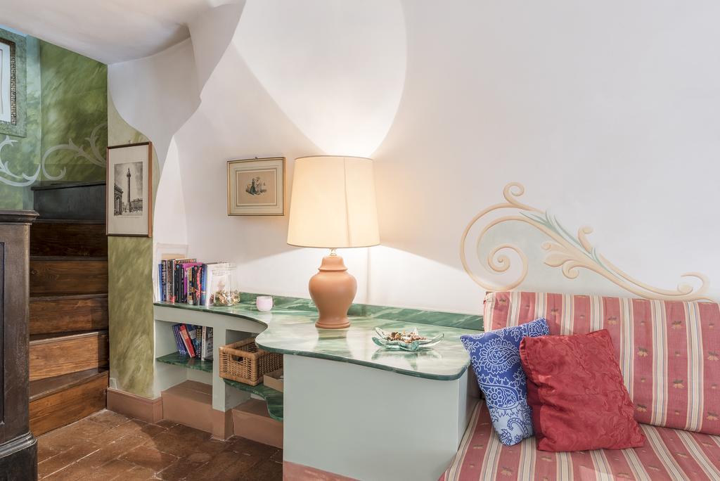 Appartamento Piazza Colonna - Charme Homes