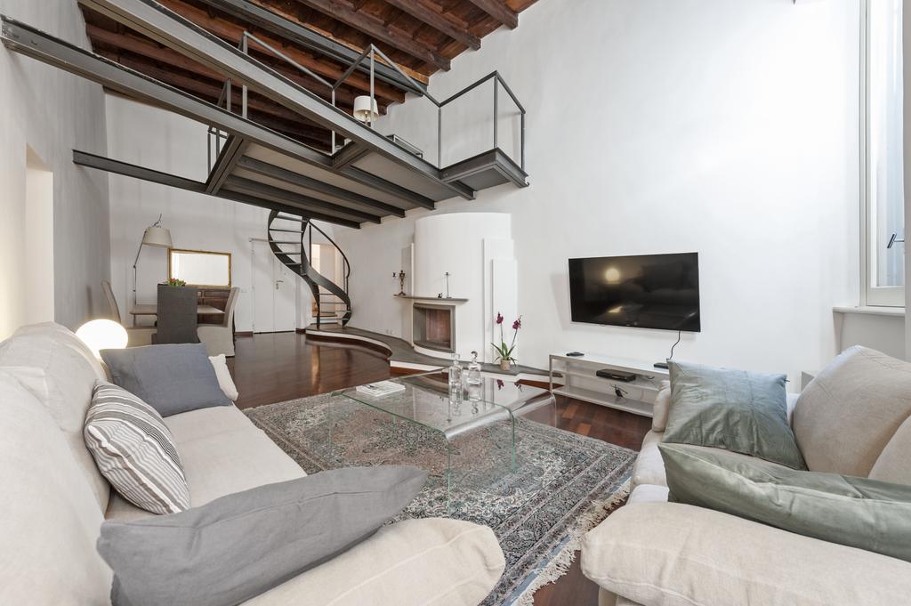 Antique-modern Flat By Navona Square Roma