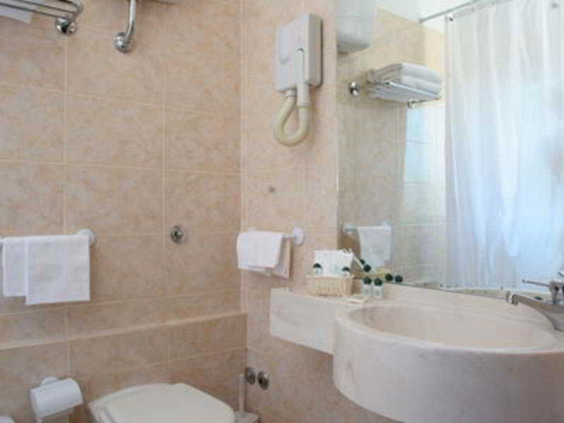 Planet Hotel 2*