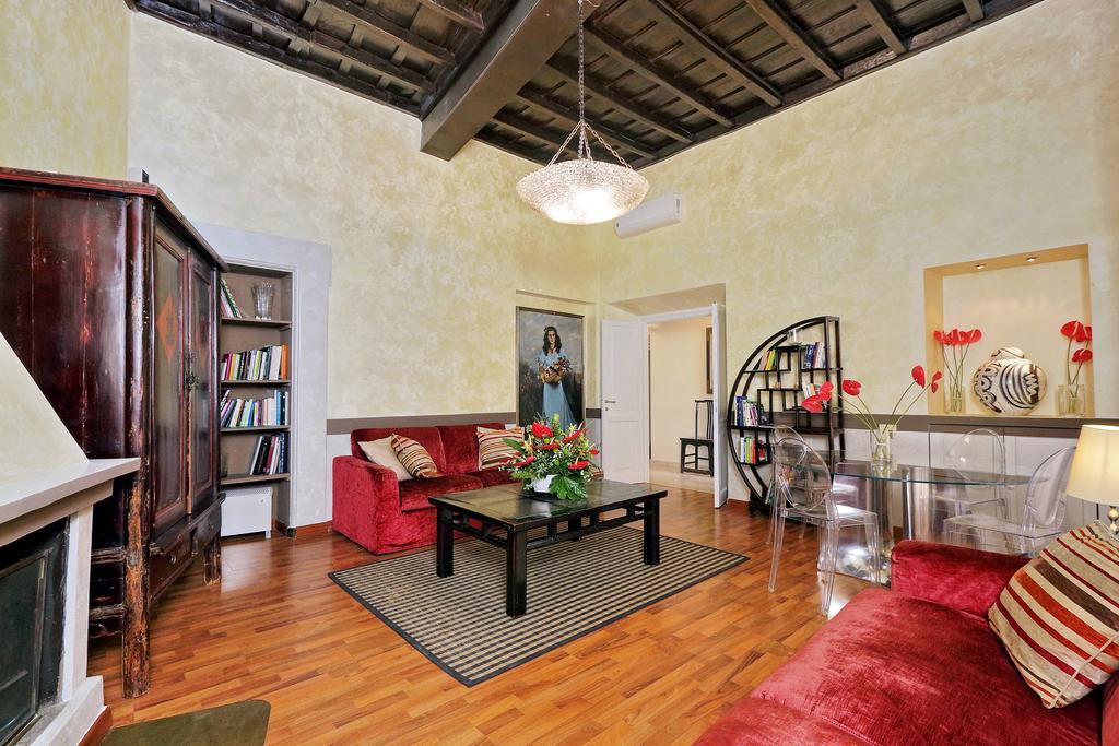 Trevi Vicolo Scanderbeg Apartment *