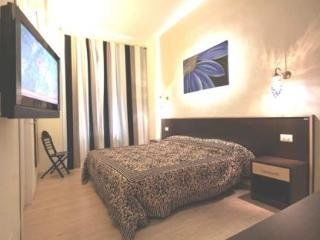 Bed & Breakfast Flowerome 2*