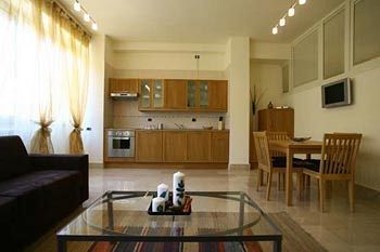 Aparthotel Lux 2*