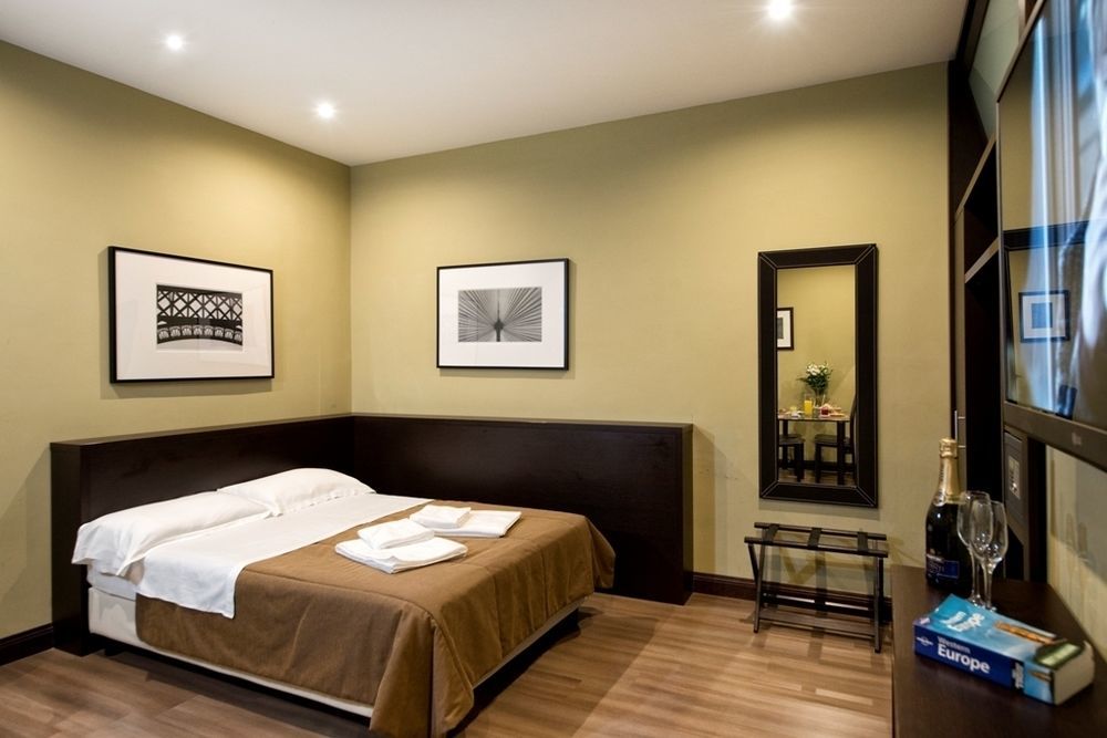 Boutique Nazionale 3* Roma