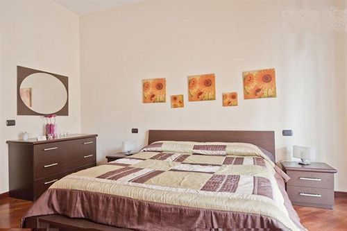 Stasera A Casa Da M.e. Bed & Breakfast Rome