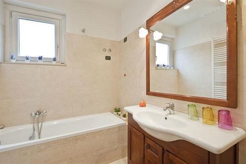 Bed & Breakfast Stasera A Casa Da M.e. 2*