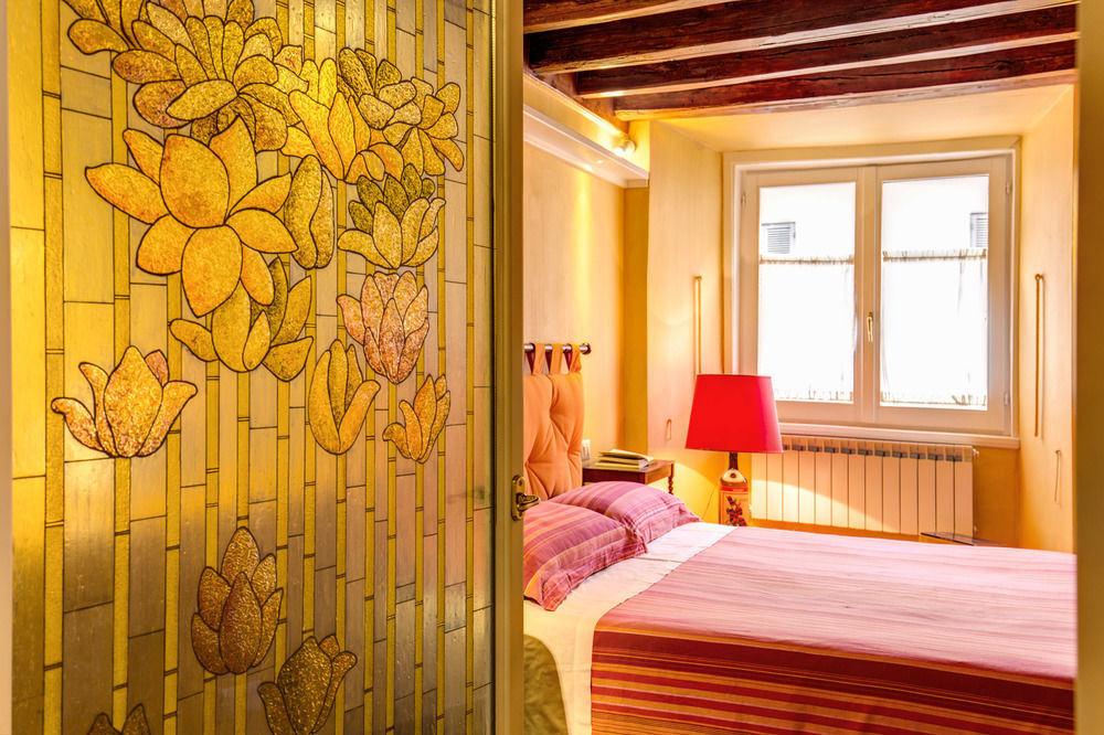 Hotel Your