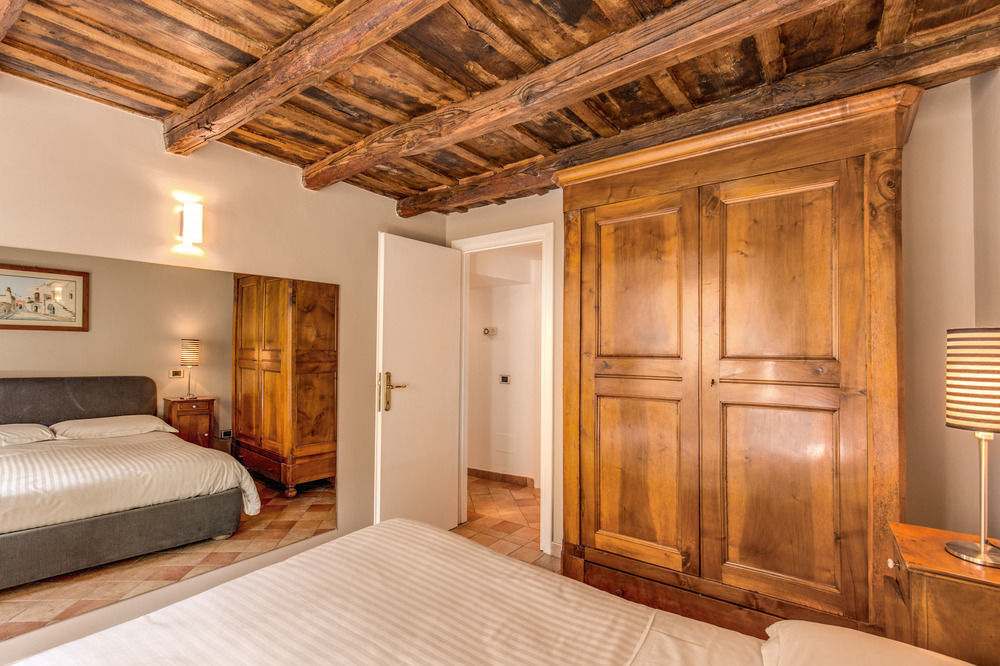 Hotel Your 2*