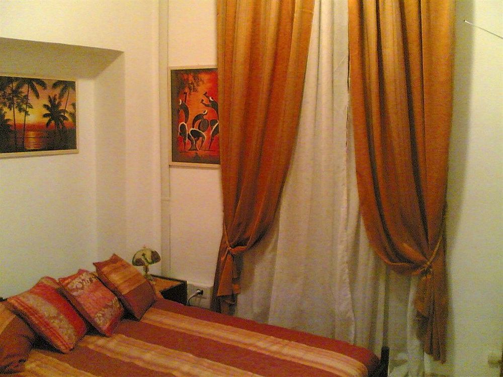 Guest house B&B Tropical Rome