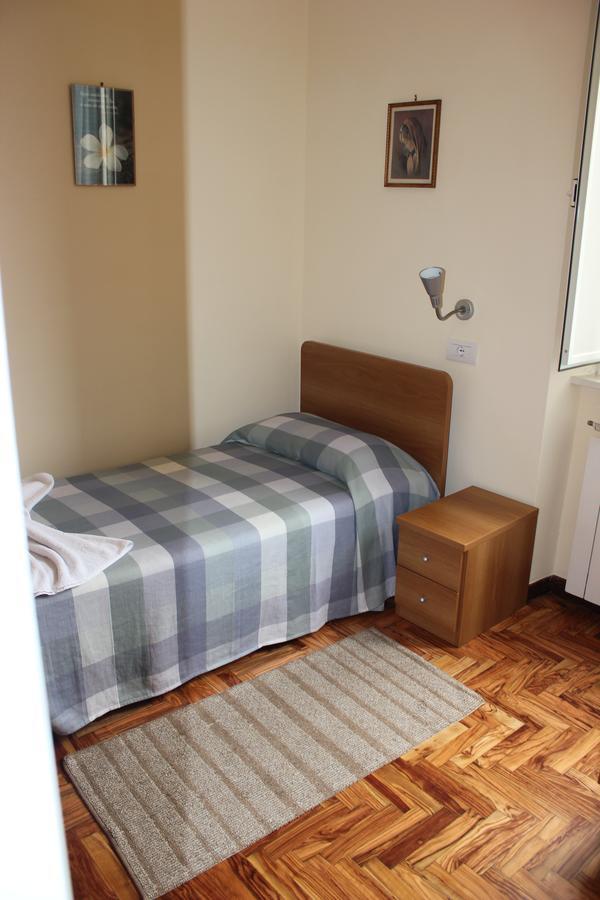 Guest house Casa Per Ferie Beato Rosaz Rome