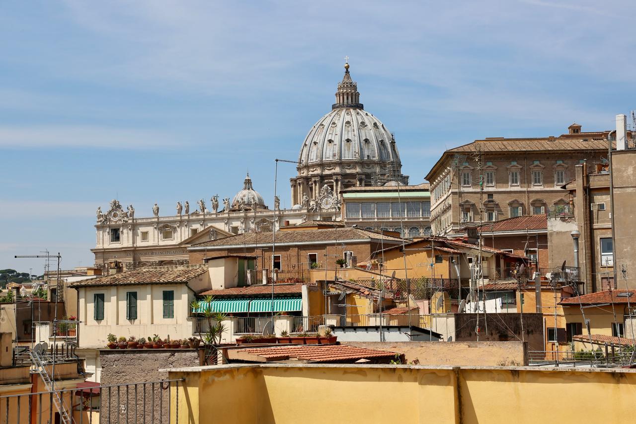Borgo Vittorio St. Peter * Rome