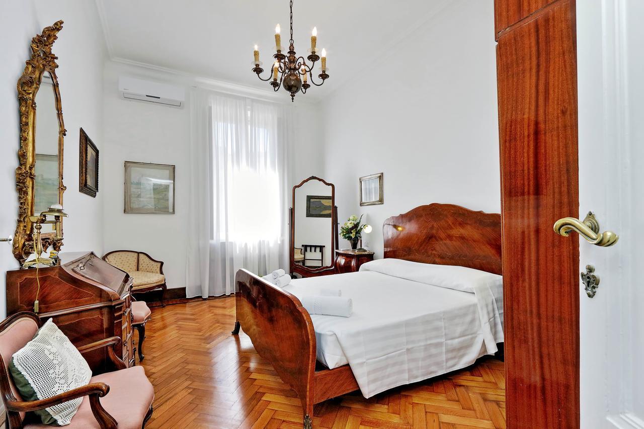Prestigious Via Veneto Appartement Rome